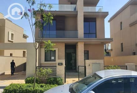 4 Bedroom Villa for Sale in Sheikh Zayed, Giza - 762968e5-2d54-4ffe-b28b-c839420bb981. jpg 4 Bedroom Villa for Sale in Sheikh Zayed, Giza - 762968e5-2d54-4ffe-b28b-c839420bb981. jpg