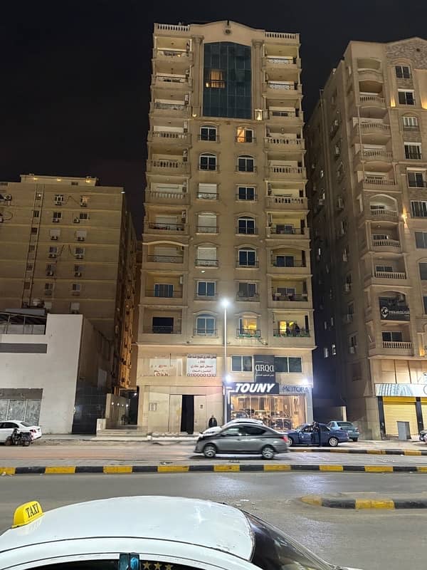 محل تجارى للبيع بالمهندسين امام نادى الزمالك 270 م محل تجارى للبيع بالمهندسين امام نادى الزمالك 270 م