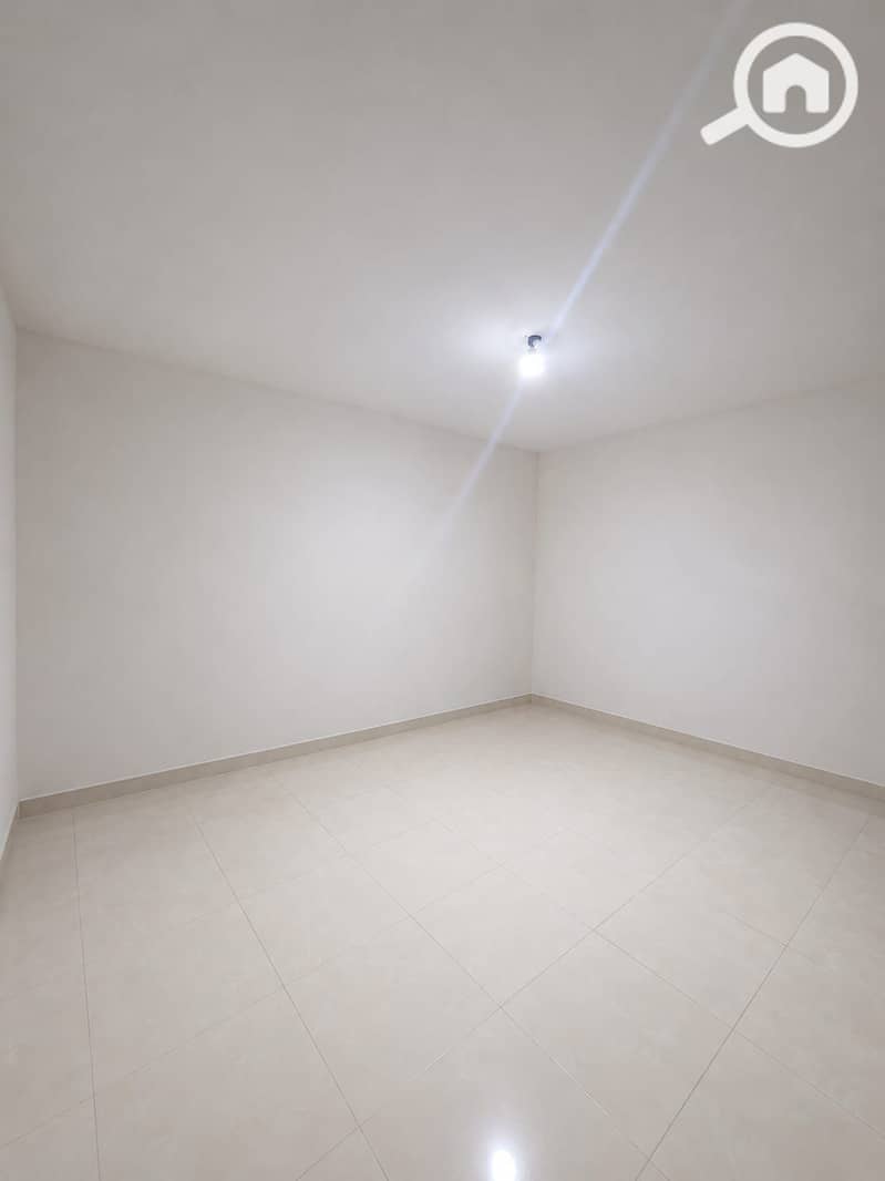 4 1000471410. jpg