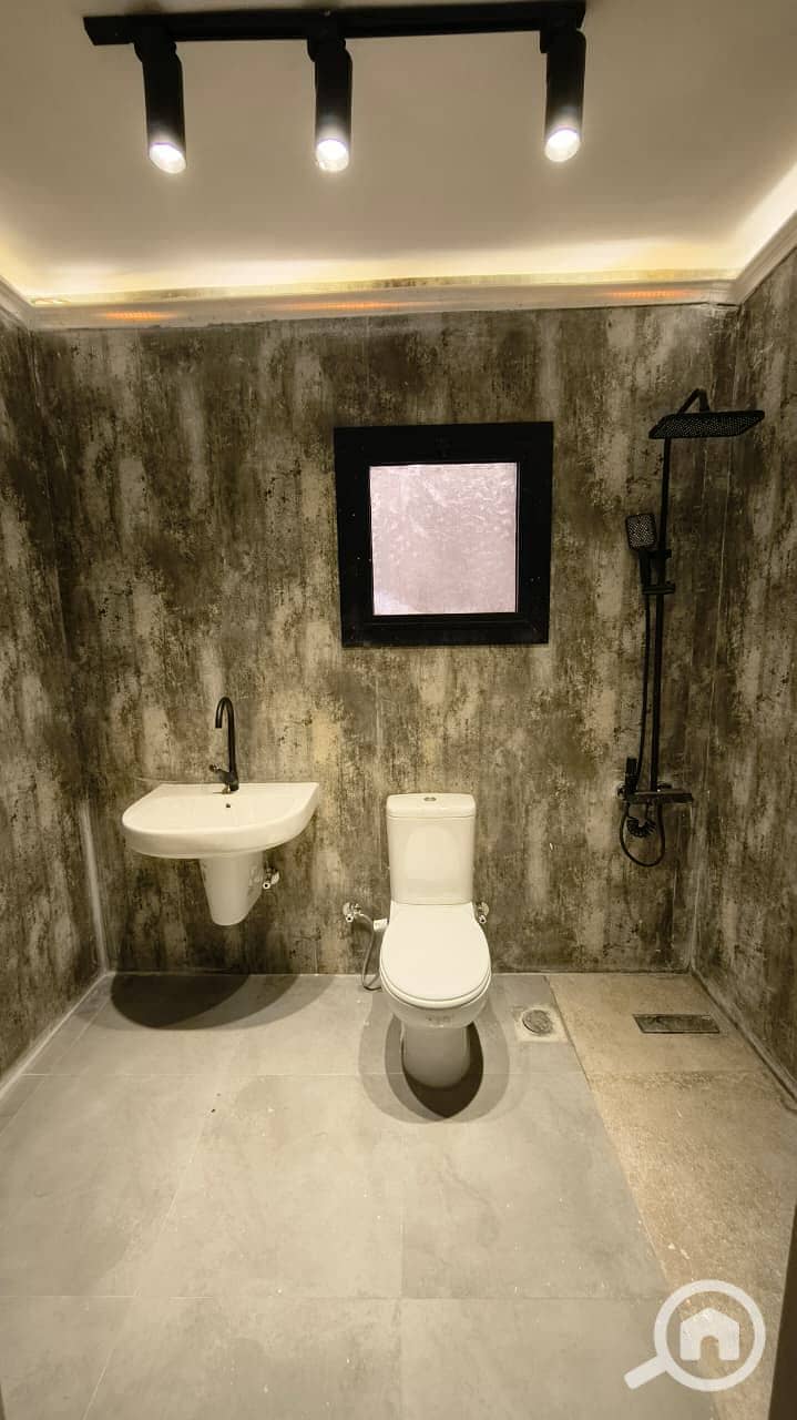 5 2. jpg