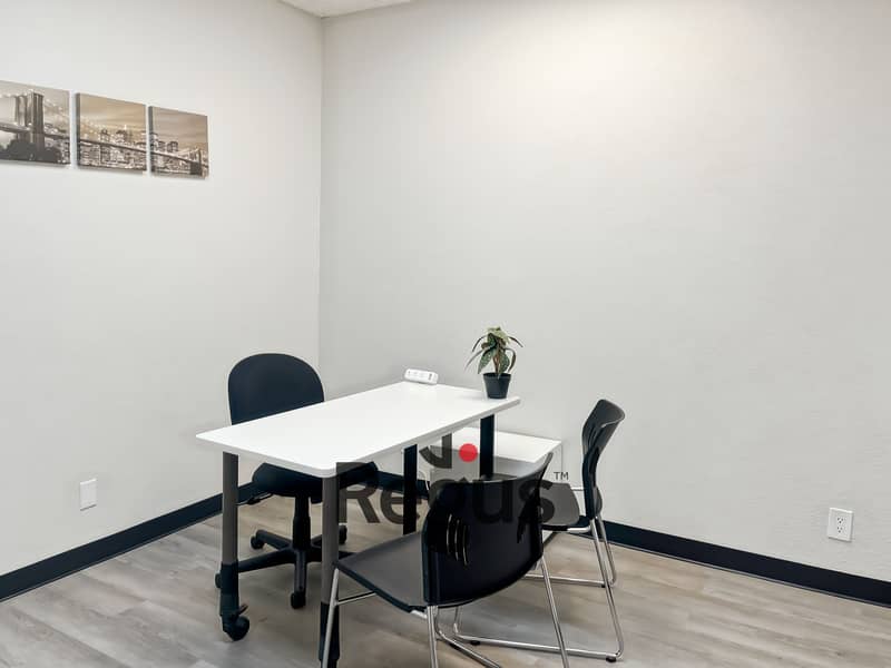 7 HQ_CA, Santa Clarita- Sierra Hwy_USA_Centre 8079_Office 3. jpg