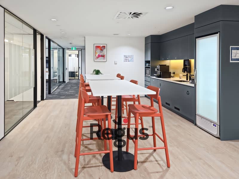 6 Regus_Auckland, 125 Queen Street_New Zealand_Centre 8523_Refresh Area 1. jpeg