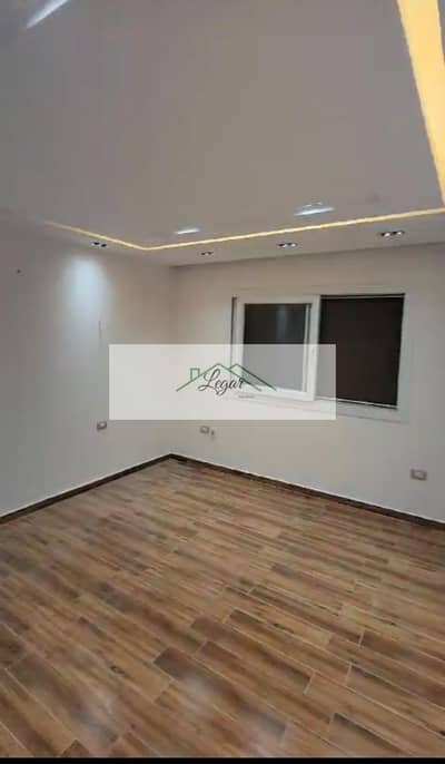 شقة 3 غرف نوم للايجار في الشيخ زايد، الجيزة - WhatsApp Image 2026-08-19 at 6.13. 43 PM (5). jpeg