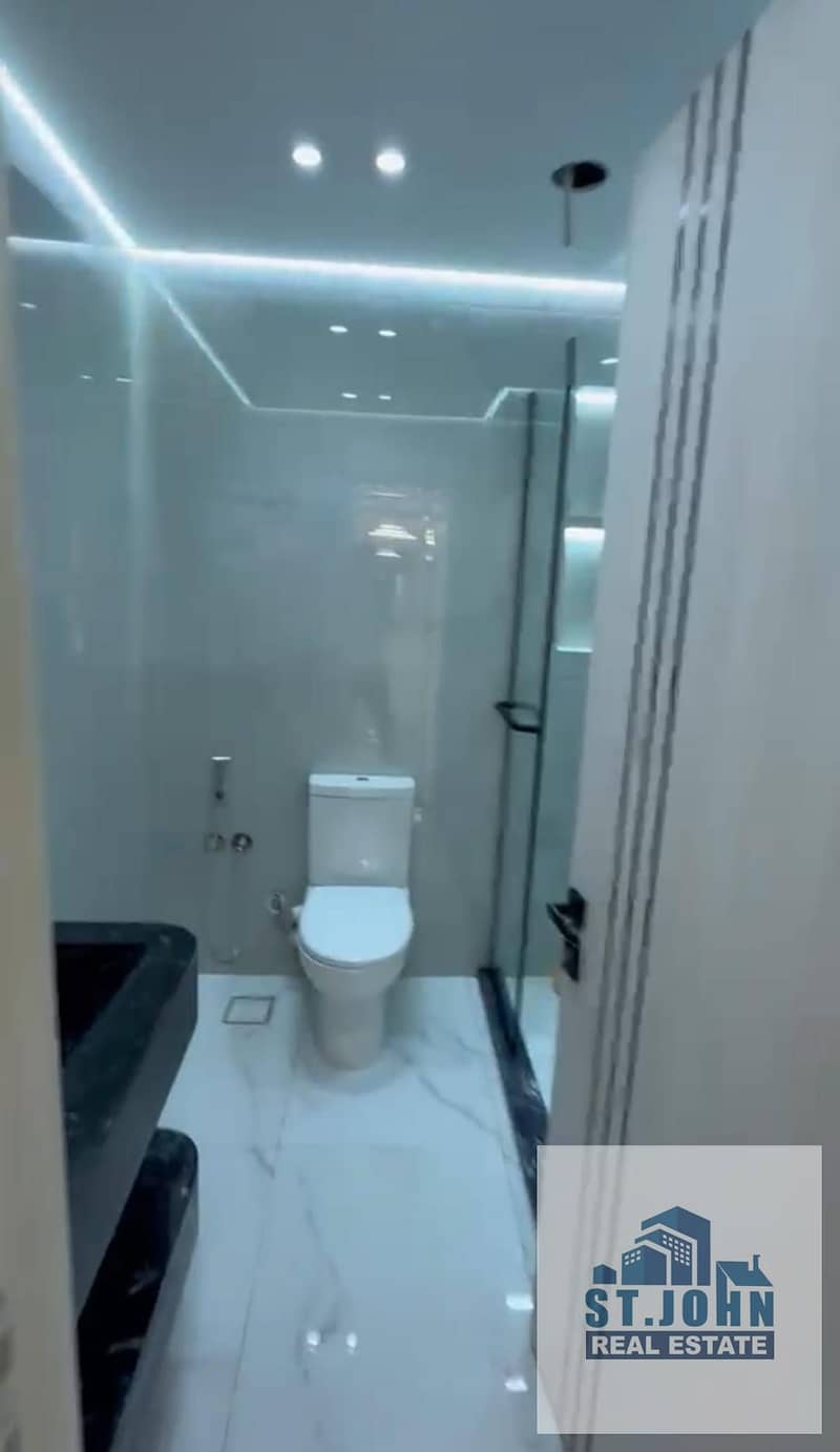 2 1000212121. jpg