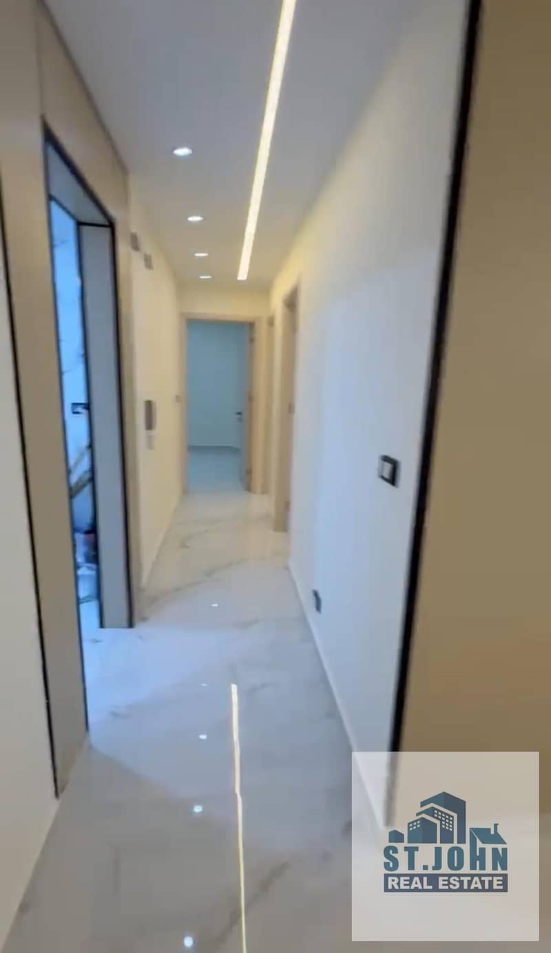 3 1000212120. jpg