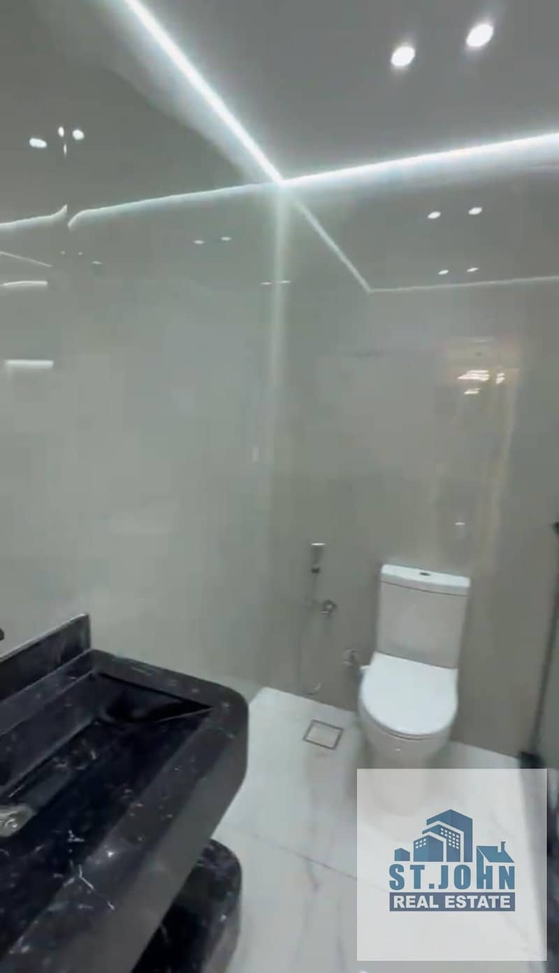 6 1000212124. jpg