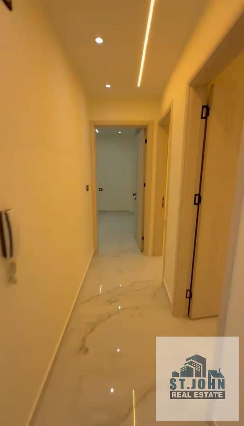 8 1000212117. jpg