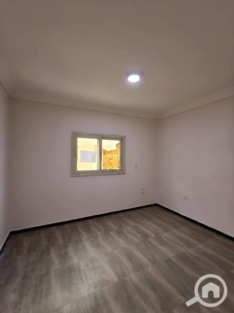 8 1000189178. jpg