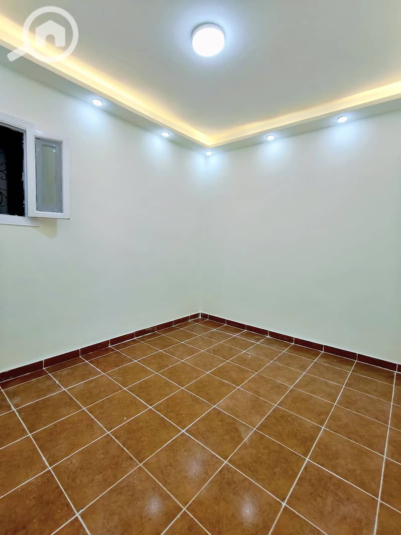 5 1000475693. jpg