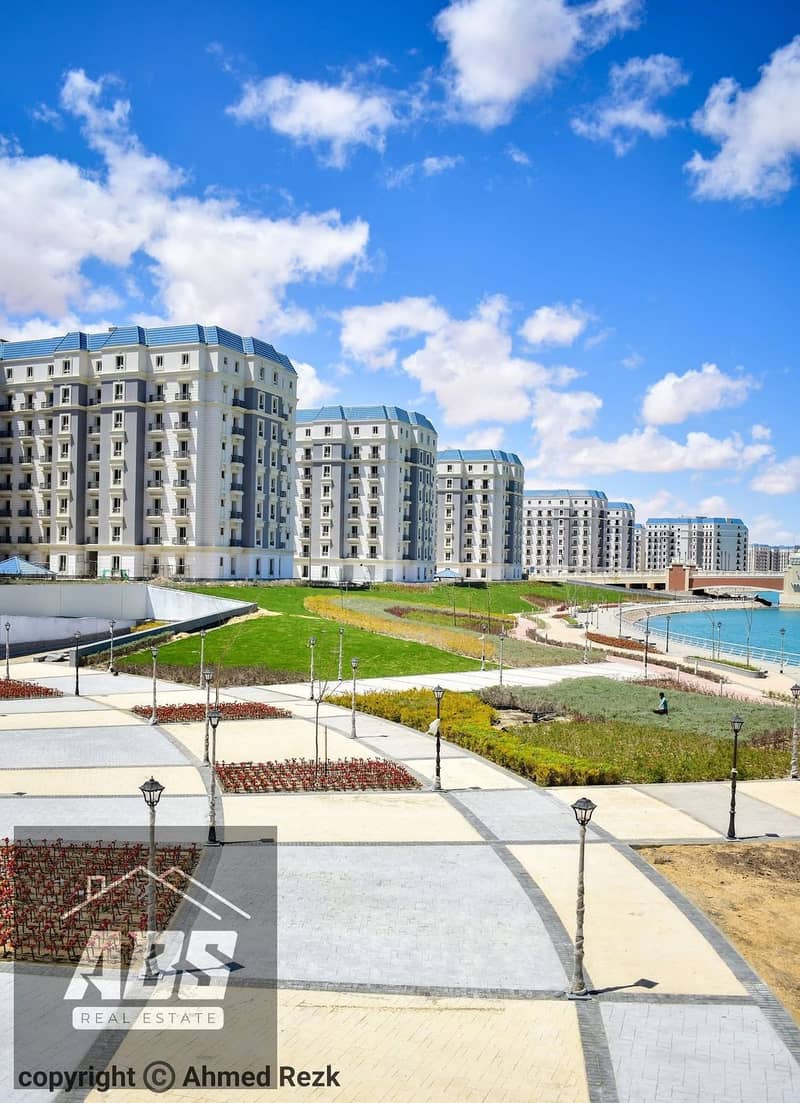 4 2bd81d79-2025-43e3-a95c-f73856399a92. jpeg