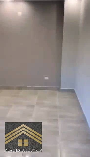 23 1000541903. jpg