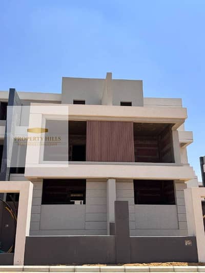 3 Bedroom Villa for Sale in New Cairo, Cairo - 38982368-422e-4e7b-82a1-4f0cd9e5255b. jpg 3 Bedroom Villa for Sale in New Cairo, Cairo - 38982368-422e-4e7b-82a1-4f0cd9e5255b. jpg