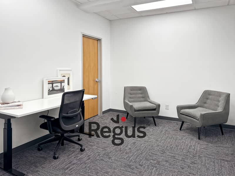2 Regus_IN, Indianapolis - Meridian St_USA_Centre 8055_Office 4_LOCATIONHEROIMAGE. jpg