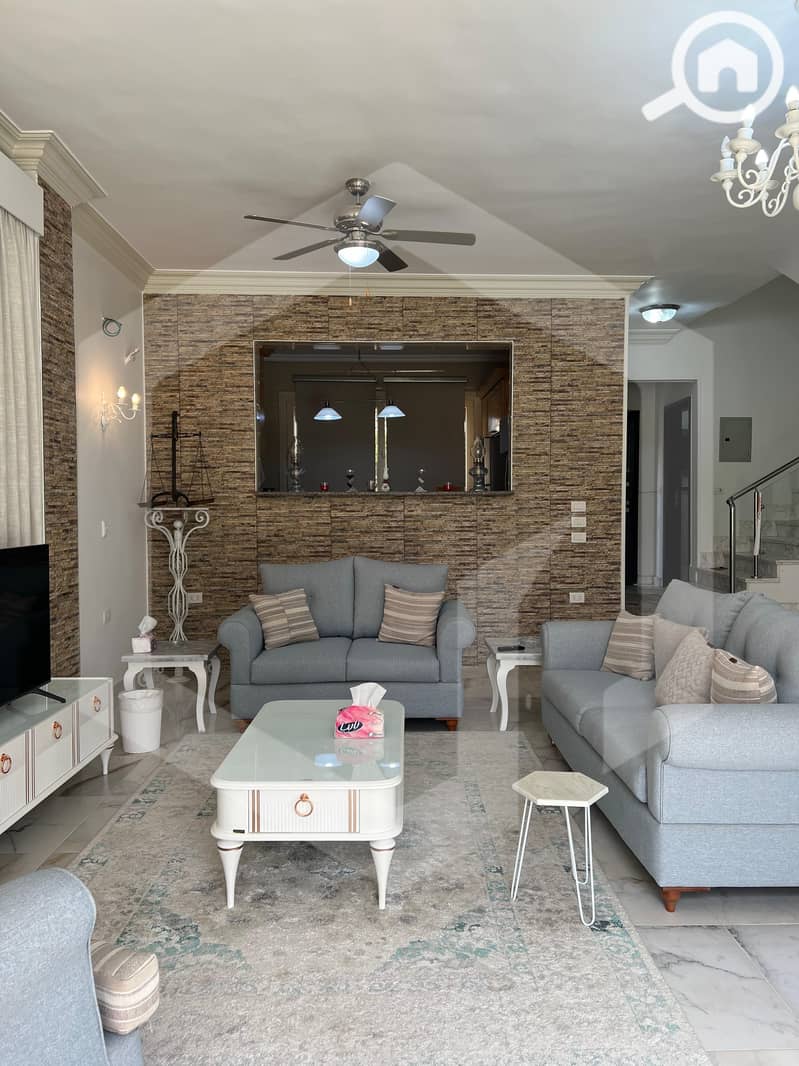 2 El Patio 6 2. jpg