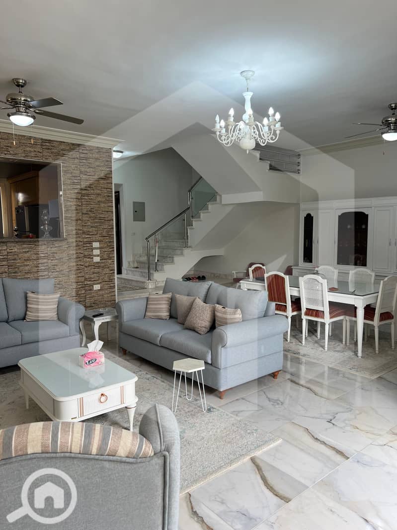 4 El Patio 6 4. jpg