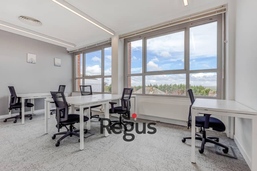 8 Regus Civic Building 5851 Epping UK Large Office 1. jpg
