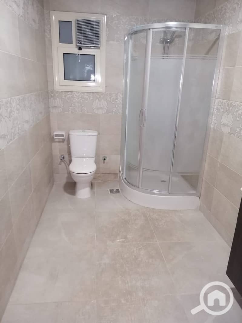 8 1000593089. jpg