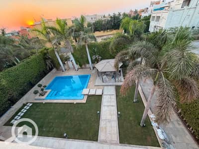 فیلا 5 غرف نوم للبيع في الشيخ زايد، الجيزة - e42090c7-2fc4-4a8b-acd1-90ed94a82e7e. jpg فیلا 5 غرف نوم للبيع في الشيخ زايد، الجيزة - e42090c7-2fc4-4a8b-acd1-90ed94a82e7e. jpg