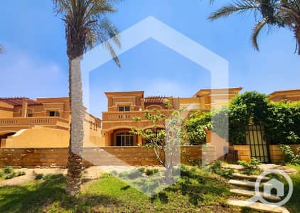 توين هاوس 4 غرف نوم للبيع في الشيخ زايد، الجيزة - Royal Meadows Arco 1. jpeg