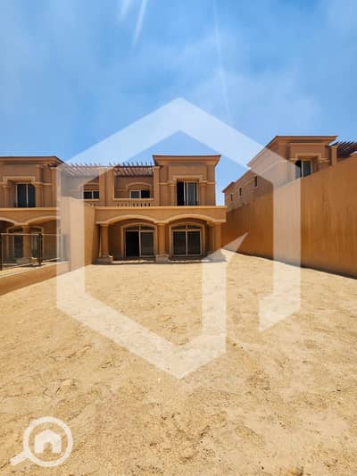 4 Bedroom Twin House for Sale in Sheikh Zayed, Giza - Royal Meadows Arco 1. jpeg 4 Bedroom Twin House for Sale in Sheikh Zayed, Giza - Royal Meadows Arco 1. jpeg