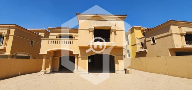 فیلا 5 غرف نوم للبيع في الشيخ زايد، الجيزة - Royal Meadows Arco 1. jpeg