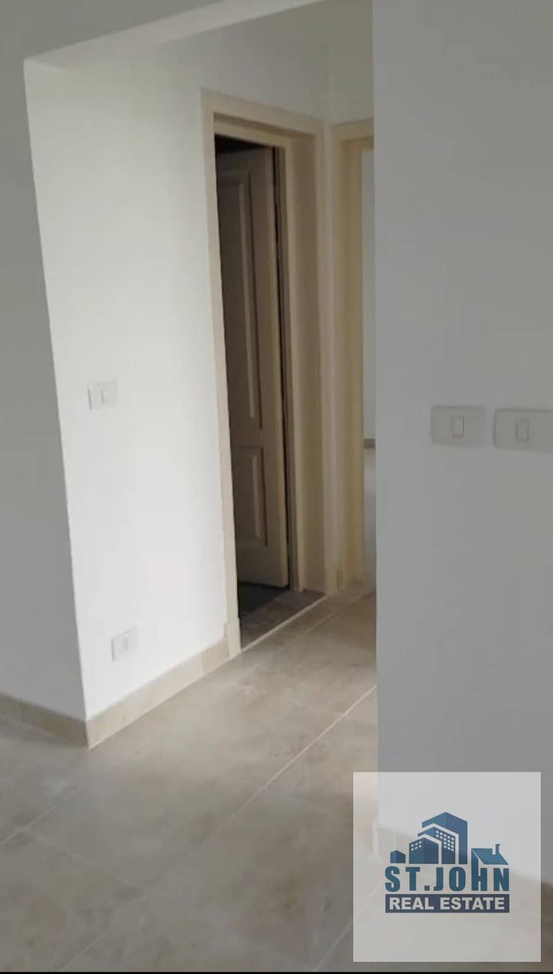 11 1000212888. jpg