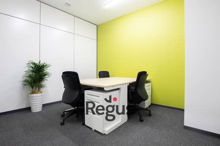 Office for Rent in New Cairo, Cairo - Regus_RegusOkayamaAcrossCube_smalloffice4_withoutpeople. jpg