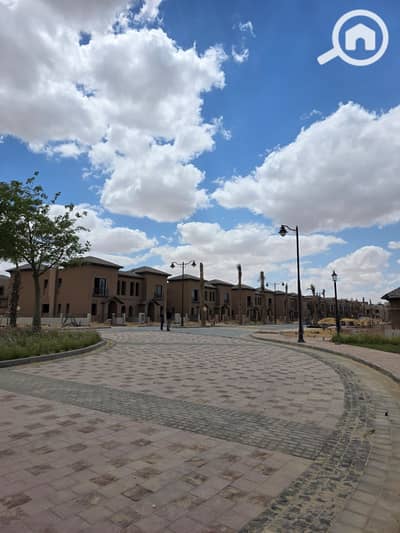 4 Bedroom Townhouse for Sale in Sheikh Zayed, Giza - WhatsApp Image 2026-07-09 at 5.50. 48 PM. jpeg 4 Bedroom Townhouse for Sale in Sheikh Zayed, Giza - WhatsApp Image 2026-07-09 at 5.50. 48 PM. jpeg