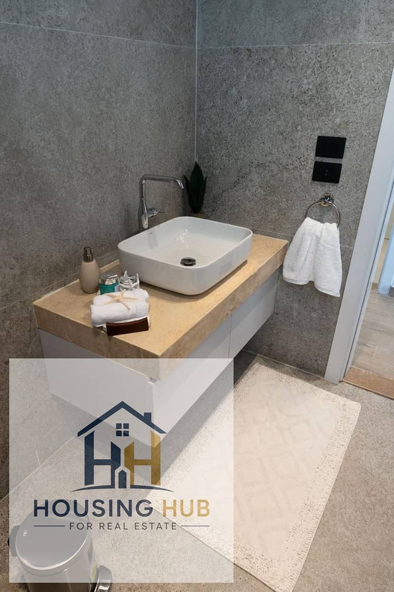 12 42d9ad56-a6bd-43ba-9135-3f700ef3d121. jpg