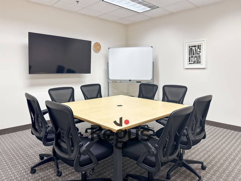 4 Regus_MN, Wayzata - Wayzata Blvd_USA_Centre 7682_Board Room 1_LOCATIONHEROIMAGE. jpg