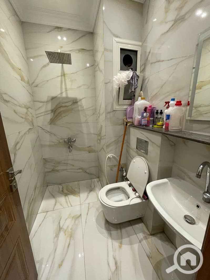 4 bd6c7df4-24af-4570-acfd-f50d361461ff. jpg