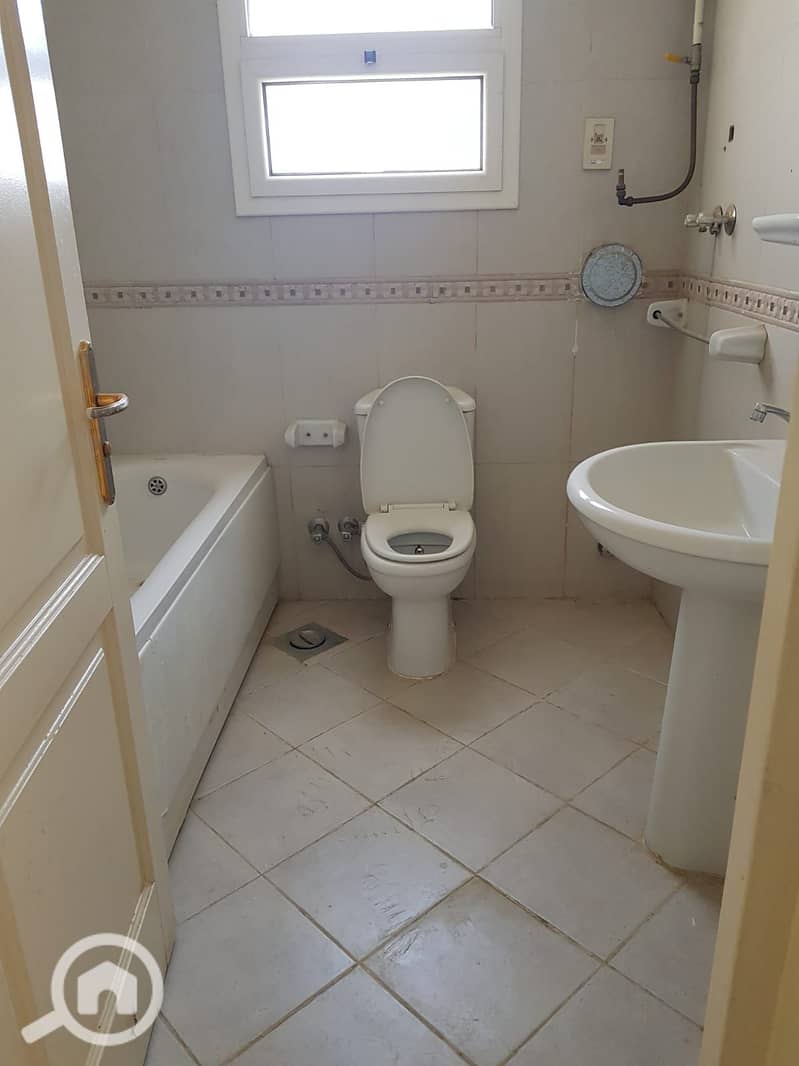 4 1000431500. jpg