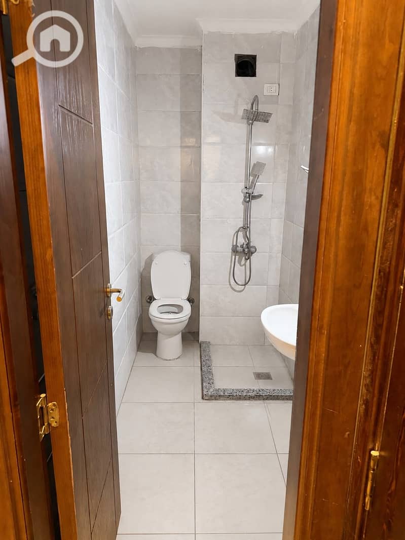 4 72191. jpg