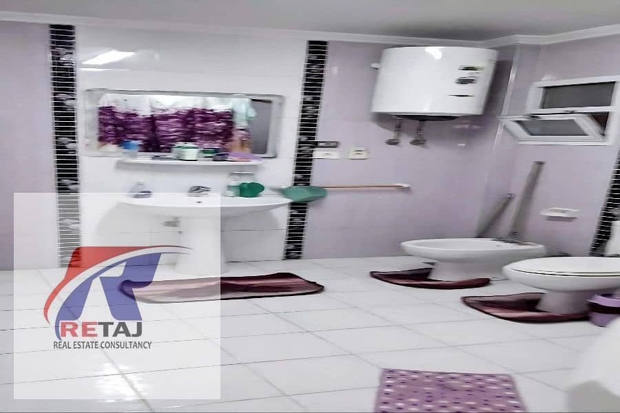 3 d8ebb48e-5b73-4d2b-8ae1-1d6785bf5dbc. jpg