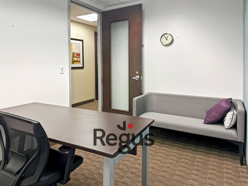 2 Regus_SK, Regina - City Centre - Royal Bank Building_Canada_Centre 2088_Office 4. jpg