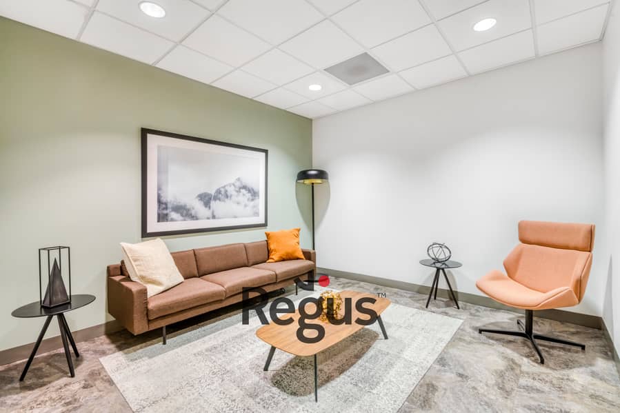 4 Regus Bentonville Plaza (755) Arkanas USA Business Lounge - Bentonville Plaza. jpg