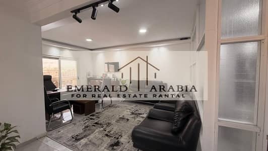 مکتب  للايجار في المعادي، القاهرة - IMG_7775. jpg