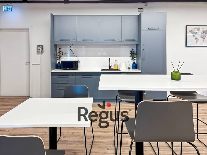 8 Regus_Debrecen, Debrecen International Airport_Hungary_Centre 7658_Refresh Area 1. jpg