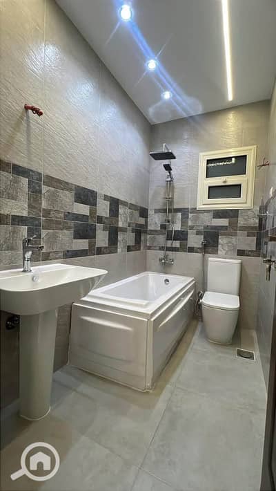 3 Bedroom Flat for Sale in 6th of October, Giza - IMG-20260817-WA0181. jpg 3 Bedroom Flat for Sale in 6th of October, Giza - IMG-20260817-WA0181. jpg