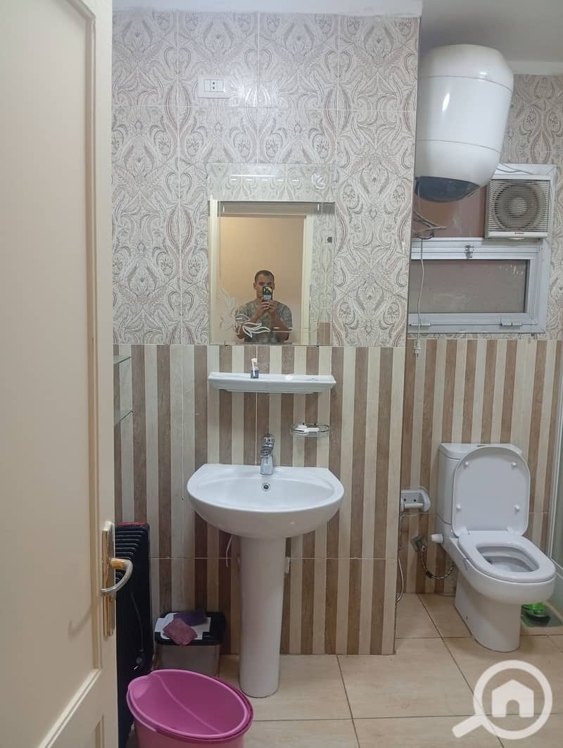 8 1000372860. jpg