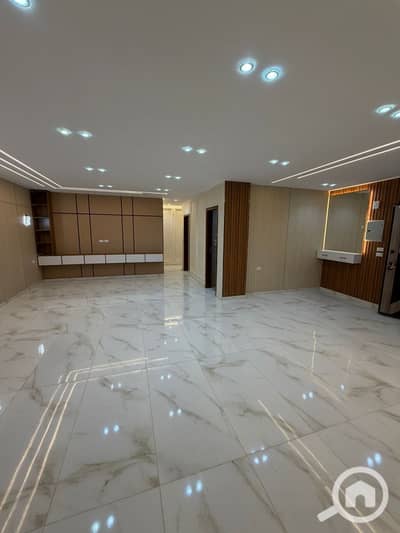 شقة 4 غرف نوم للبيع في 6 اكتوبر، الجيزة - IMG-20260504-WA0118. jpg شقة 4 غرف نوم للبيع في 6 اكتوبر، الجيزة - IMG-20260504-WA0118. jpg