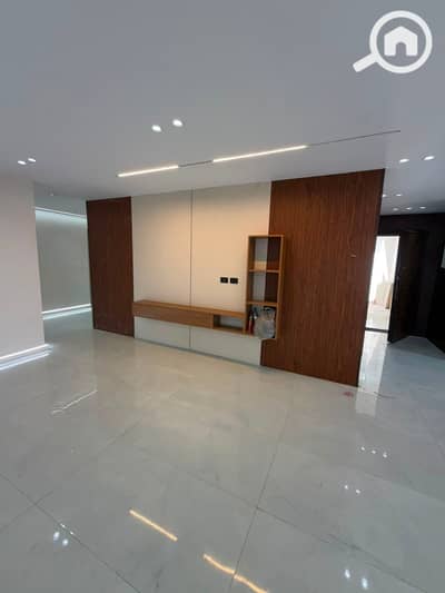 4 Bedroom Flat for Sale in 6th of October, Giza - 10196. jpg