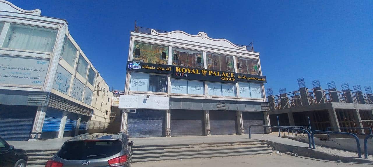 محل تجاري بي مدينه العبور علي الشارع الرئيسي مباشرة محل تجاري بي مدينه العبور علي الشارع الرئيسي مباشرة