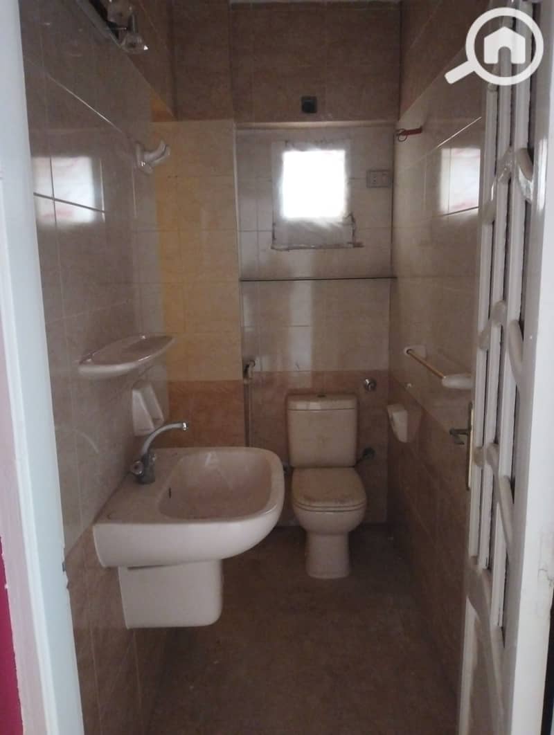 9 1000431285. jpg
