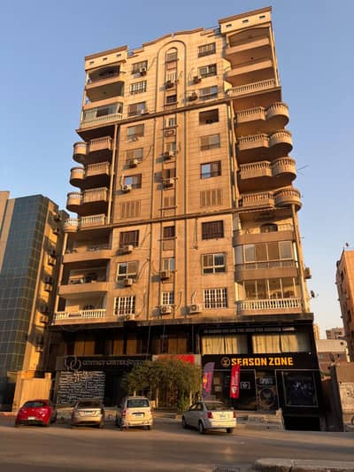 3 Bedroom Apartment for Sale in Nasr City, Cairo - شقه بمصطفى النحاس الرئيسي — المنطقه العاشره 3 Bedroom Apartment for Sale in Nasr City, Cairo - شقه بمصطفى النحاس الرئيسي — المنطقه العاشره