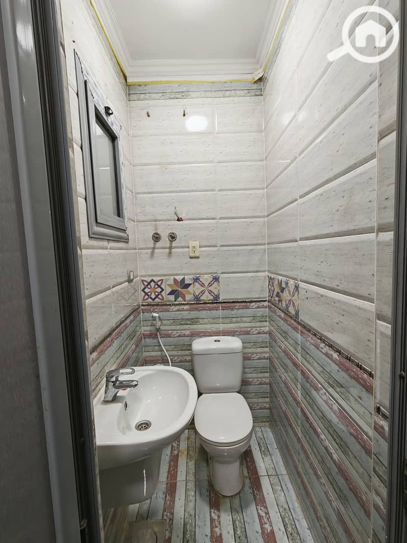 9 120308. jpg