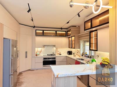 4 Bedroom Flat for Sale in 6th of October, Giza - 4a7d0ced-1841-4fa5-8fe0-d9b8d32adba0. jpg 4 Bedroom Flat for Sale in 6th of October, Giza - 4a7d0ced-1841-4fa5-8fe0-d9b8d32adba0. jpg