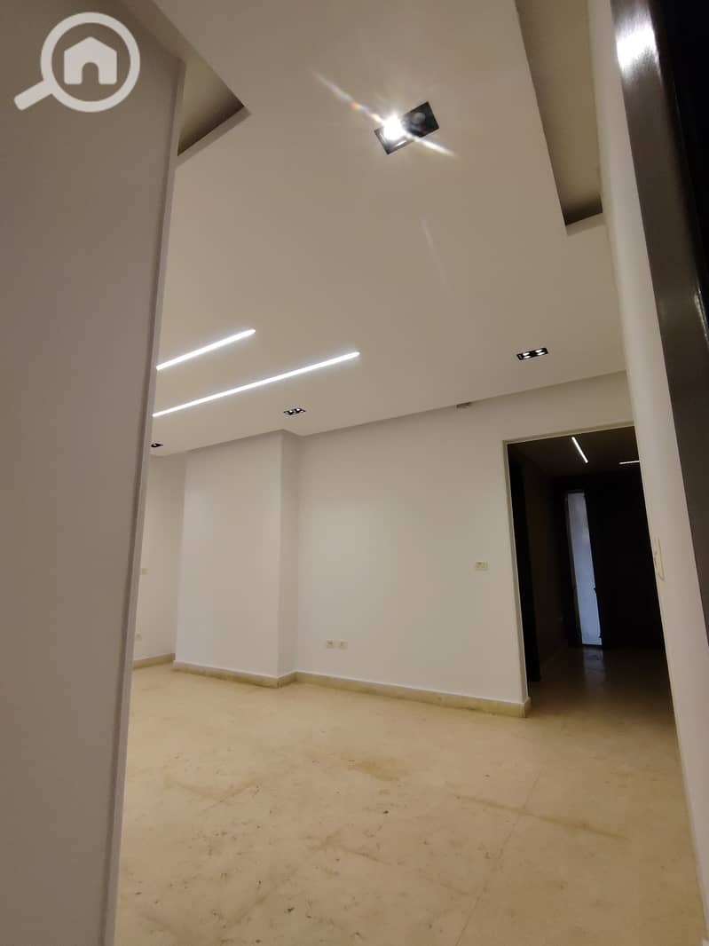 2 1000476314. jpg