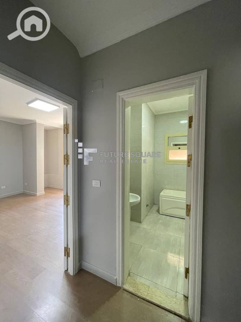 3 Image11. jpg