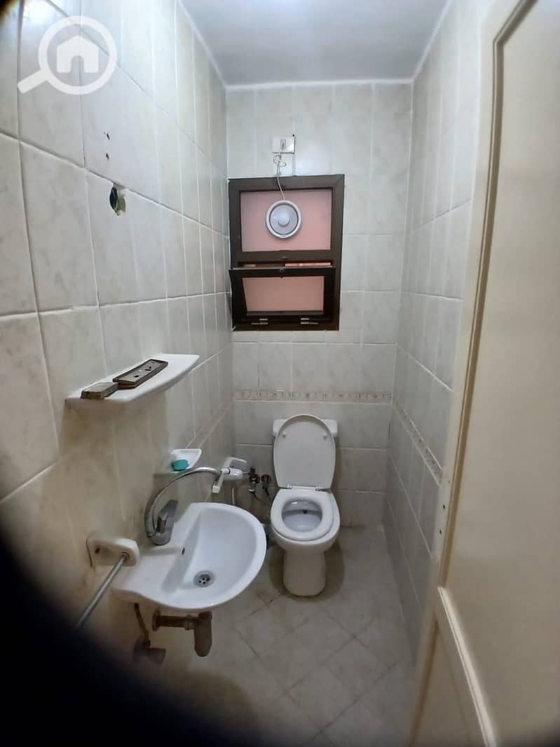 8 496010. jpg